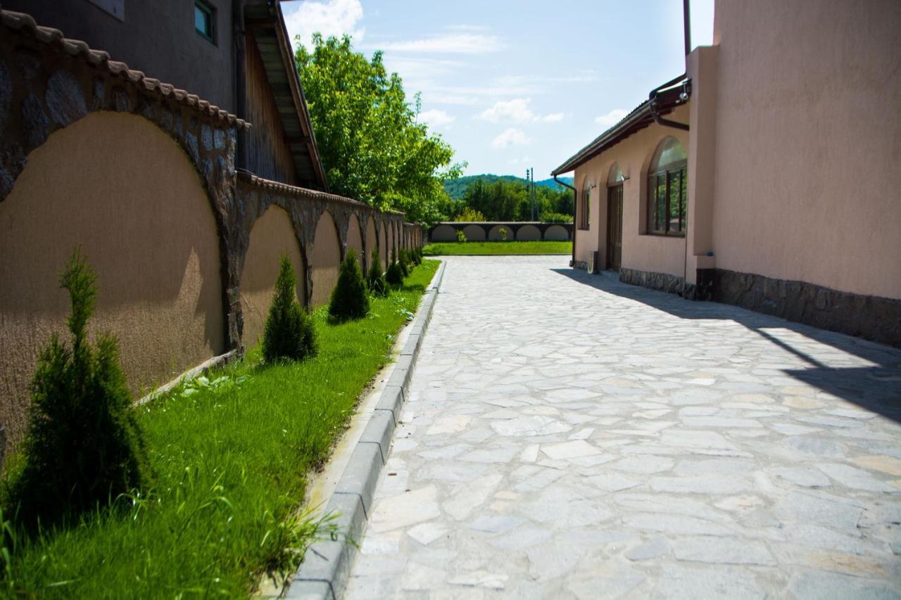Casa Alex Si Alexia Hotel Jiblea Veche Bagian luar foto